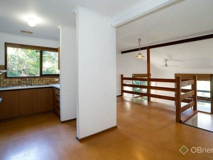 34 Thompson Road, Upwey - Thumbnail 2