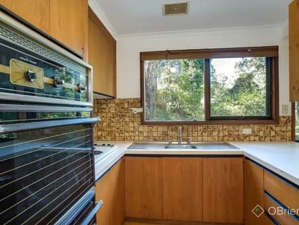 34 Thompson Road, Upwey - Thumbnail 4