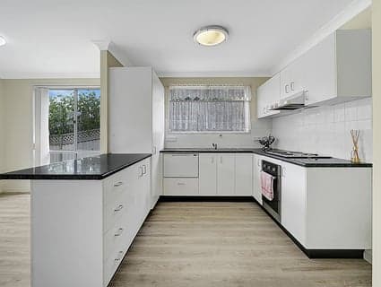 404, Caves Beach - Thumbnail 2