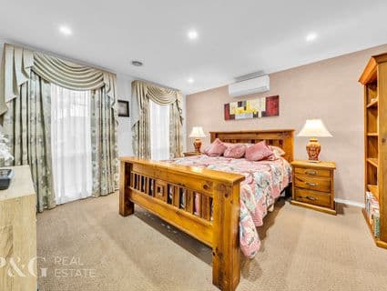 8 Tenterfield Drive, Narre Warren South - Thumbnail 6