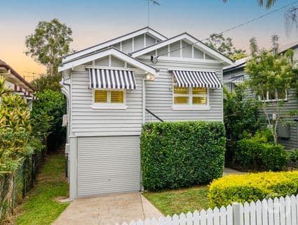 31 Grafton Street, Windsor - Image 1