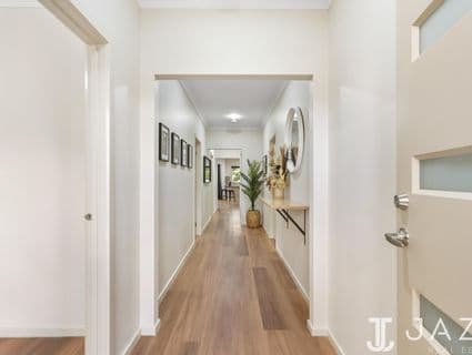 15 Baltic Circuit, Point Cook - Thumbnail 4