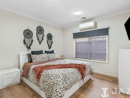 15 Baltic Circuit, Point Cook - Thumbnail 5