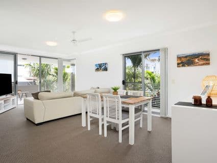 1207/27 Boardwalk Boulevard, Mount Coolum - Thumbnail 2