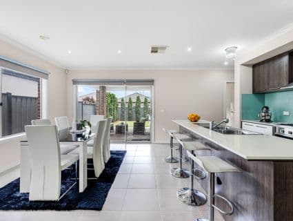 13 Black Wattle Road, Craigieburn - Thumbnail 7
