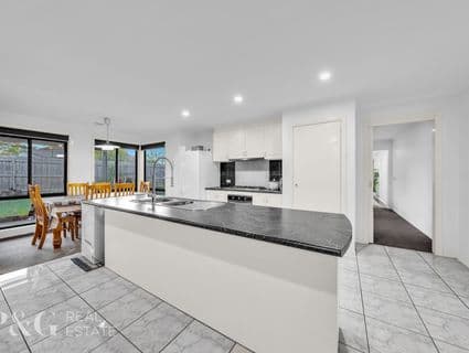 13 Bancroft Avenue, Narre Warren South - Thumbnail 5