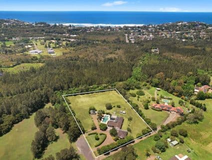 16 Warrambool Road, Wamberal - Image 1