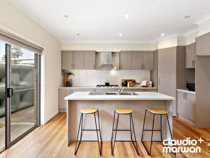 4/18 Curie Avenue, Oak Park - Thumbnail 4