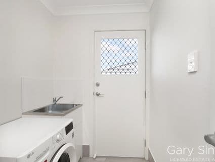 90 Applecross Circuit, Spring Mountain - Thumbnail 8