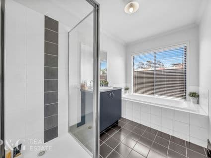 2 Fenton Place, Narre Warren South - Thumbnail 8