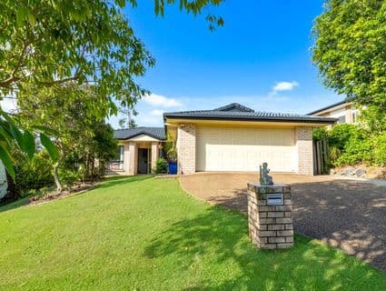 22 Maui Crescent, Oxenford - Image 1