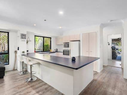 22 Maui Crescent, Oxenford - Thumbnail 3