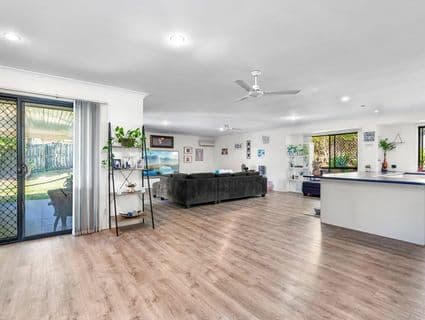 22 Maui Crescent, Oxenford - Thumbnail 4