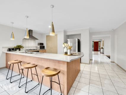 25 Tuileries Rise, Narre Warren South - Thumbnail 3