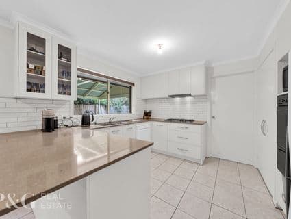 21 England Walk, Narre Warren South - Thumbnail 3