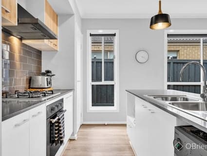 41 Dexter Crescent, Clyde North - Thumbnail 3