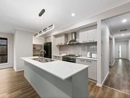 192 Brossard Road, Mickleham - Thumbnail 3