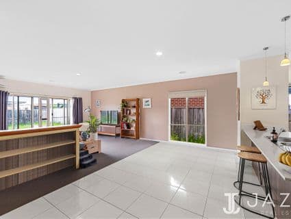 49 Denman Drive, Point Cook - Thumbnail 4