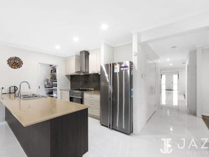 10 Trimotor Road, Point Cook - Thumbnail 3