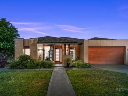 51 Cradle Mountain Drive, Craigieburn - Image 1
