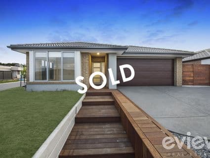 33 Sundance Promenade, Pakenham - Image 1
