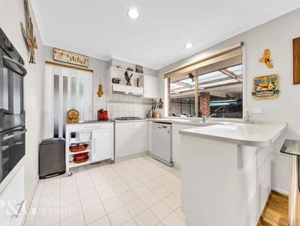 8 Bunerong Court, Narre Warren South - Thumbnail 6