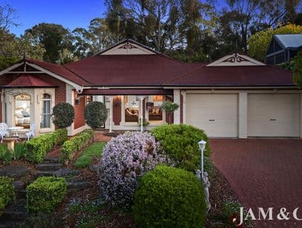 404, Flagstaff Hill - Image 1