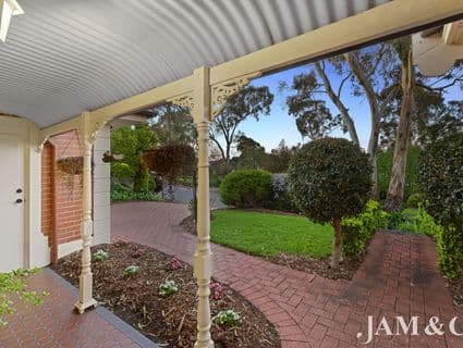 404, Flagstaff Hill - Thumbnail 4