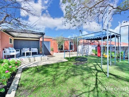 32 East Road, Pearsall - Image 1