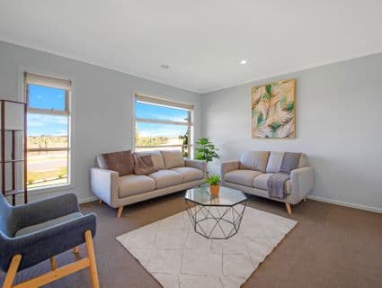 44 Butterscotch Esplanade, Manor Lakes - Thumbnail 3