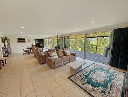 8 Thompson Road, Ross Creek - Thumbnail 8