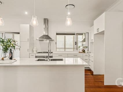 42 Uxbridge Street, Grange - Thumbnail 2