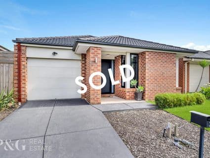 27 Celsius Drive, Cranbourne North - Image 1