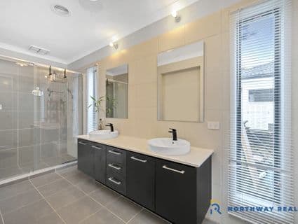 43 Cascade Drive, Beveridge - Thumbnail 4