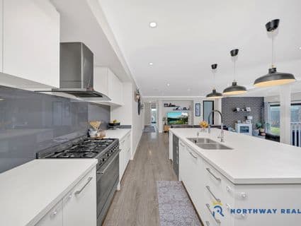 43 Cascade Drive, Beveridge - Thumbnail 5