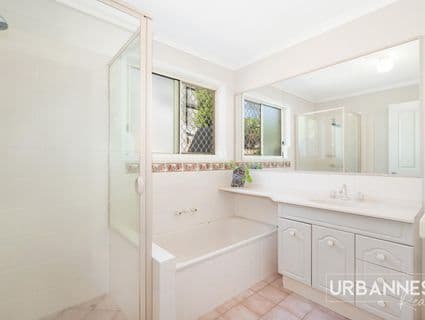 4 Toro Court, Eatons Hill - Thumbnail 8