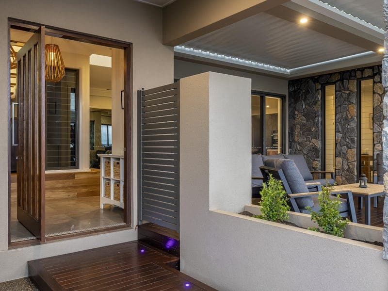 8 St Ives Court, Mount Lofty - Thumbnail 4