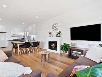 110 Fifth Avenue, Rosebud - Thumbnail 3