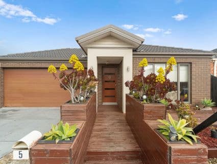 5 Tiarne Crescent, Hampton Park - Thumbnail 2