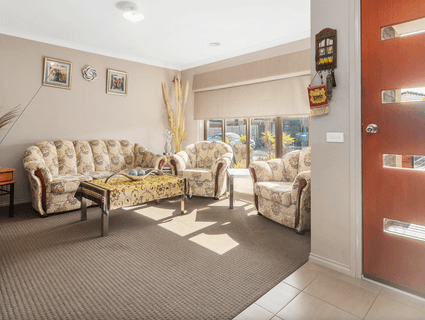 5 Tiarne Crescent, Hampton Park - Thumbnail 3