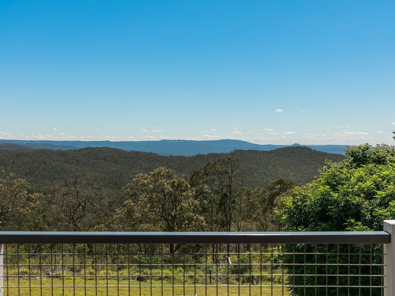 8 Rangeview Road, Blue Mountain Heights - Thumbnail 4