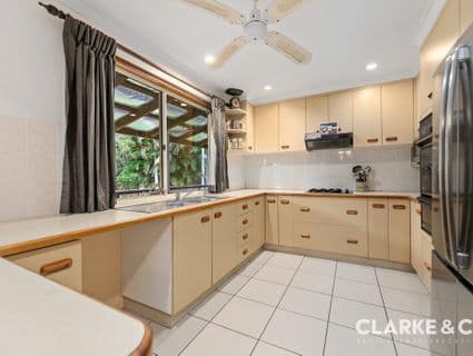 70 Bowen Road, Glass House Mountains - Thumbnail 3
