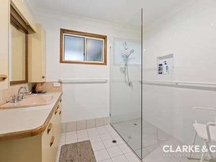 70 Bowen Road, Glass House Mountains - Thumbnail 8