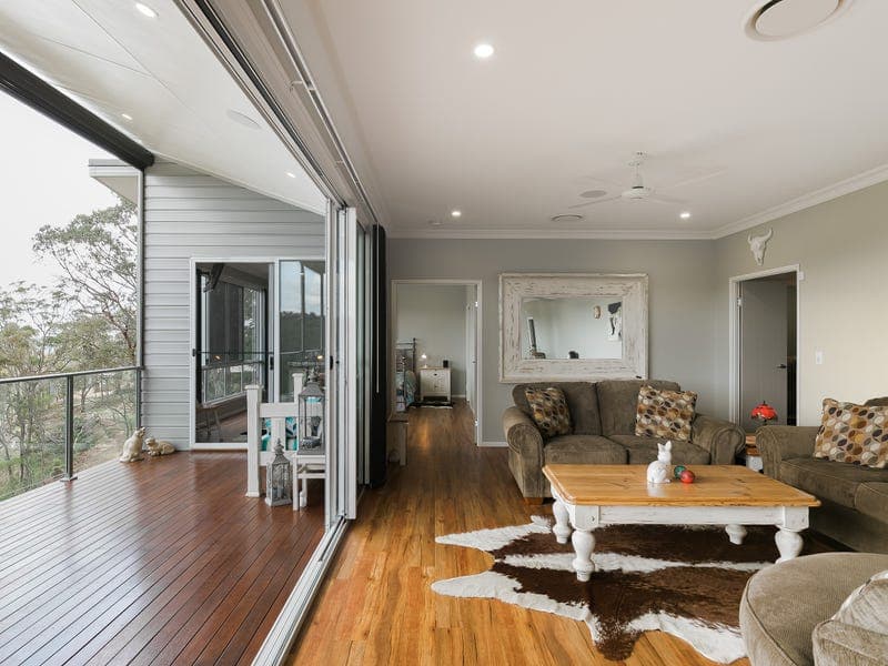 12 Vayro Road, Blue Mountain Heights - Image 1