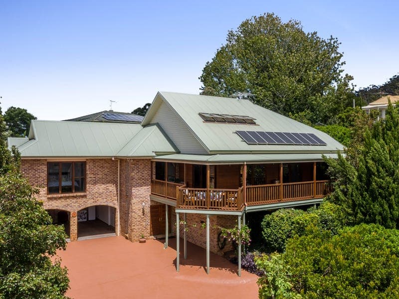 House 10/46A Mackenzie Street, Mount Lofty - Image 1