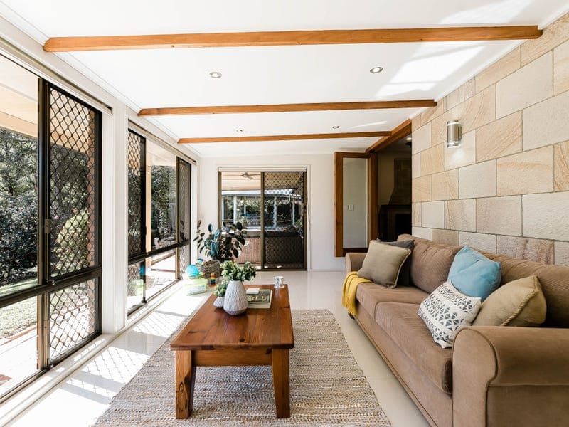 10 Blue Meadow Court, Blue Mountain Heights - Thumbnail 7