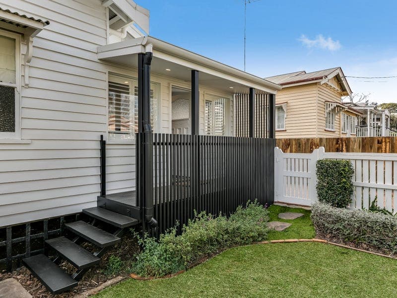 31 Cavell Street, East Toowoomba - Thumbnail 2
