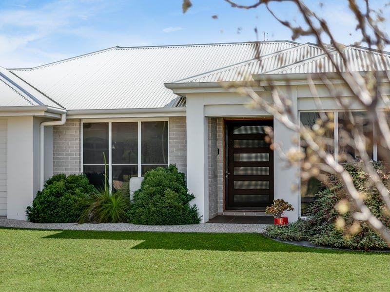 5 Blades Court, Middle Ridge - Image 1