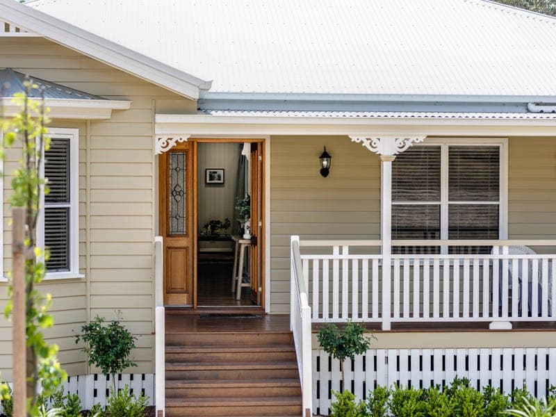 3 Rangeview Drive, Top Camp - Thumbnail 2