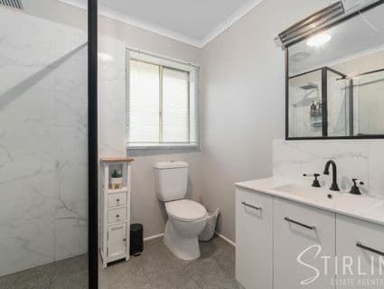 35 Graf Road, Somerville - Thumbnail 2